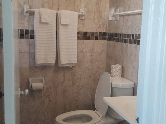 Tamiami Motel - photo 19