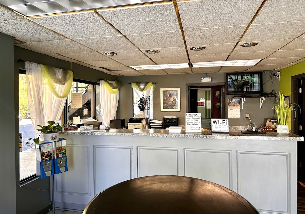 Executive Inn Chester - photo 2