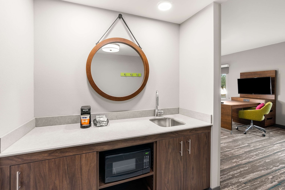 Hampton Inn & Suites Portland Tigard - photo 9