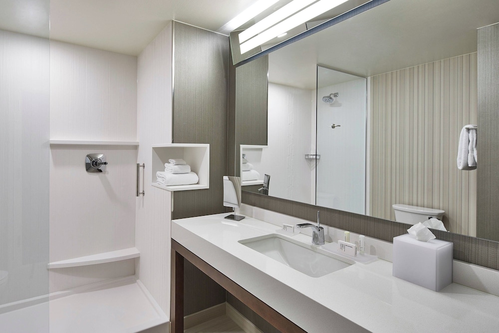 Courtyard by Marriott Albany Airport - photo 16