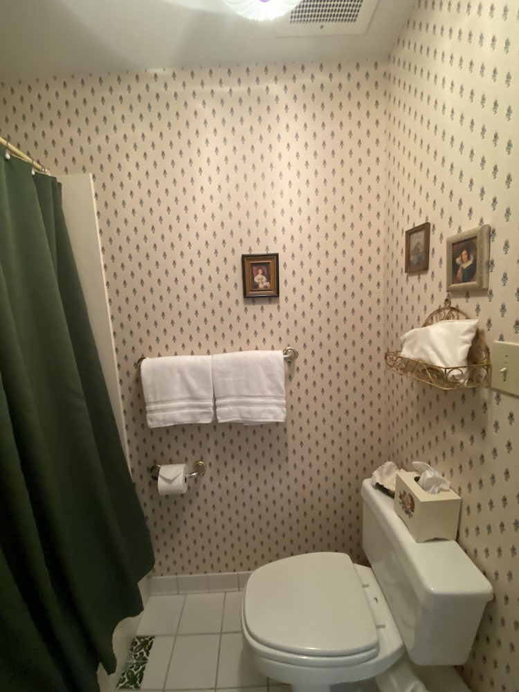 The Cypress Inn Bed & Breakfast - photo 84