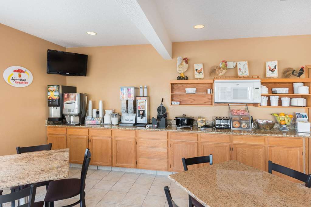 Super 8 by Wyndham Fort Dodge IA - photo 39