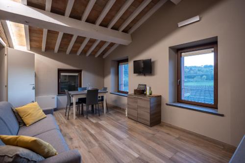 Agriturismo La Ratta — 4-Star Luxury Hotel in Vernasca, Italy