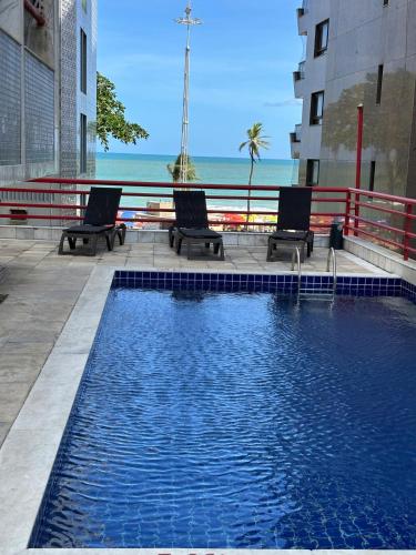 Flat Hotel Luxo 50 metros da praia in Recife, Brasil