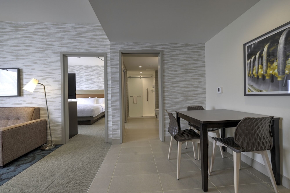 Home2 Suites by Hilton Allentown Bethlehem Airport - photo 13