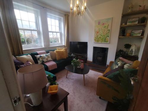 Prime location for Snowdon Family and Dog friendly — hotel in Llanberis