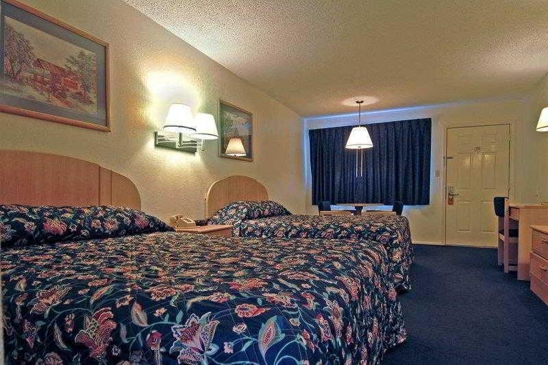 Best Western Coleman Inn - photo 12