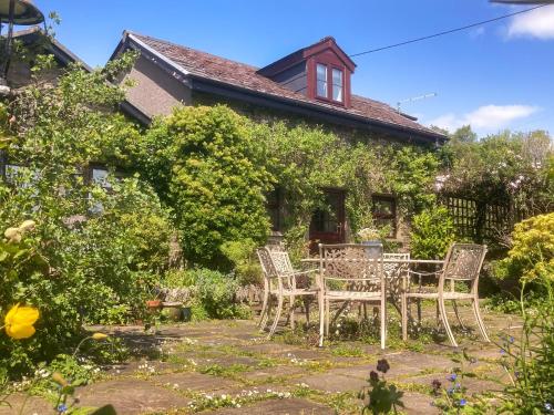 Penny Croft Uk10449 in Bridgend, United Kingdom