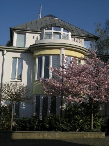 Villa Rheinblick — 4-Star Luxury Hotel in Wiesbaden, Germany