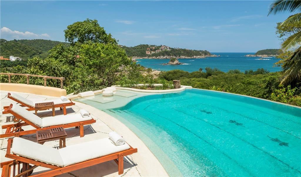 Presidential Suite private pool