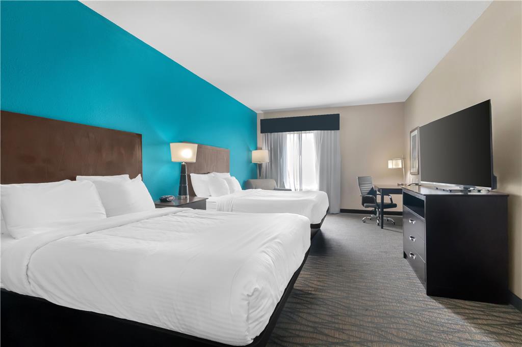Best Western Plus Hiawatha Hotel - photo 28