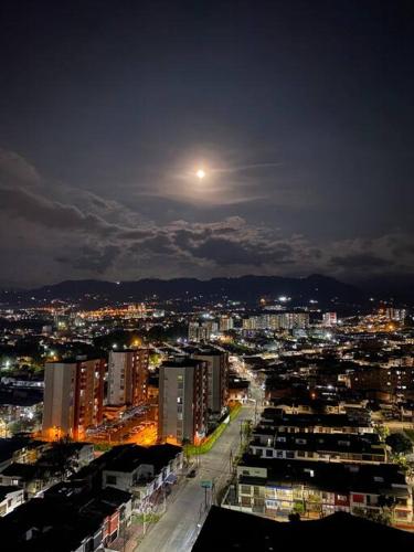 Despierta con la mejor vista del Paisaje Cafetero — 4-Star Luxury Hotel in Dosquebradas, Colombia
