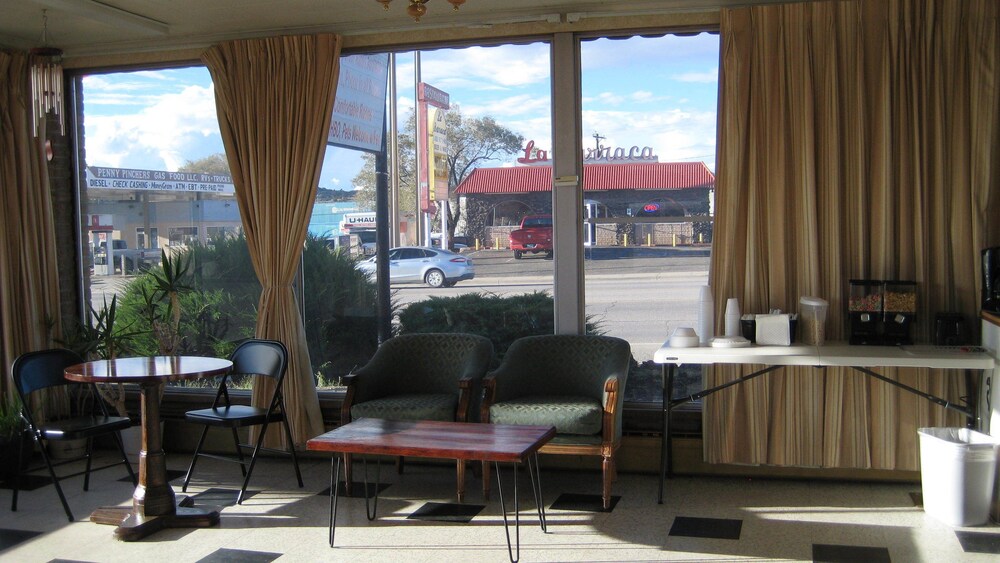 El Capitan Motel - photo 68