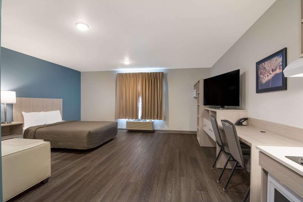 WoodSpring Suites Morrisville Raleigh Durham Airport - photo 13