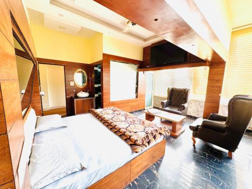 Nature Resort in Pinjaur, India