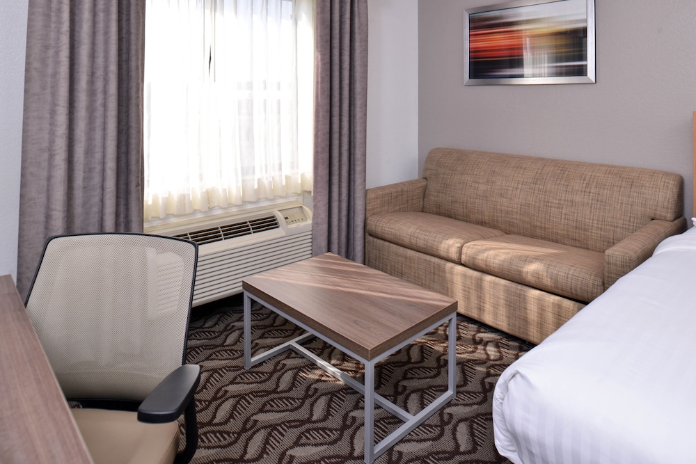 Holiday Inn Express & Suites Lonoke I 40 Exit 175 - photo 16