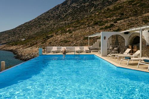 Rocks and Waves Sifnos - last minute hotel in Unknown City