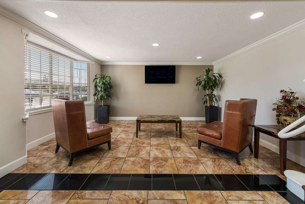 Quality Inn Saint Louis Airport - photo 7