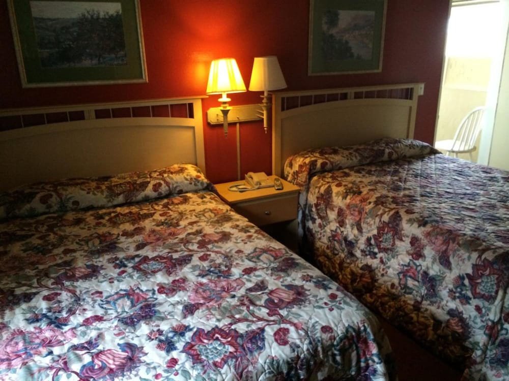 San Carlos Inn - photo 12
