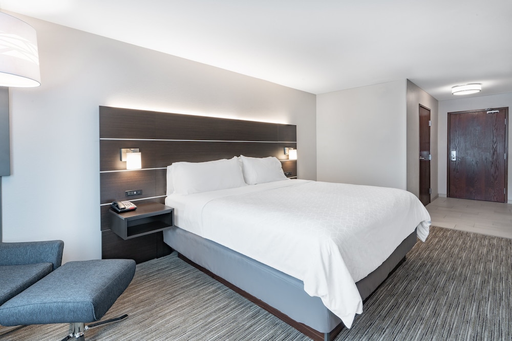 Holiday Inn Express & Suites Trinidad by IHG - photo 17