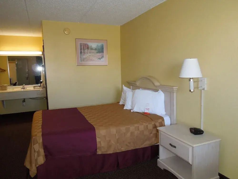 Super 8 Beachwood Cleveland Area - photo 22
