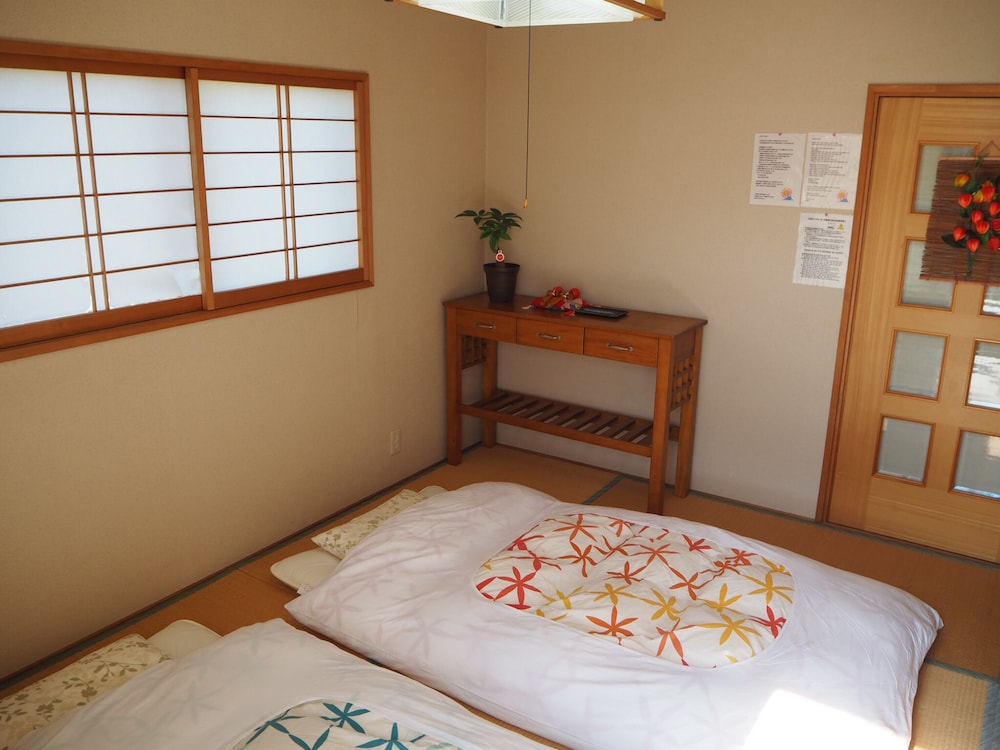 Asahi - carbon neutral hotel in Fujiyoshida