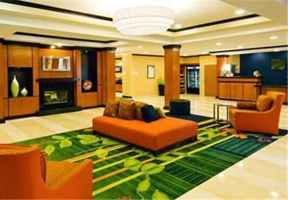 Fairfield Inn & Suites by Marriott Plainville - photo 2