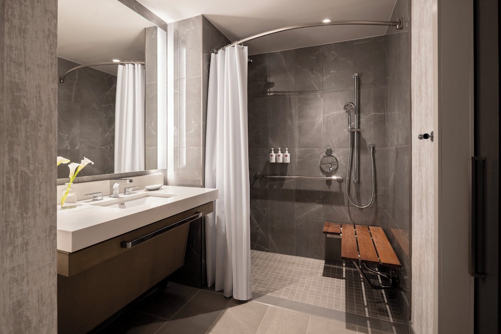 Loews Arlington - photo 21