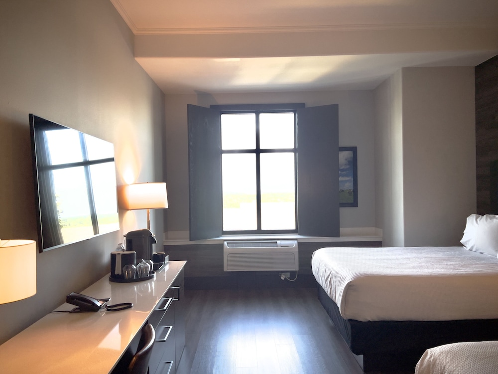 The Oread Lawrence Tapestry Collection by Hilton - photo 42