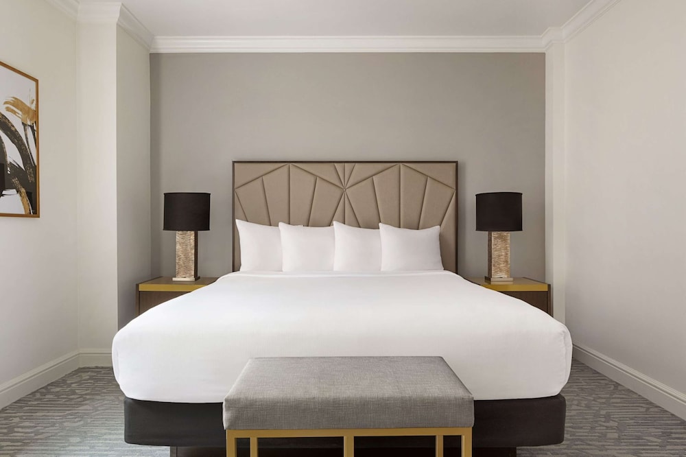 Martinique New York on Broadway Curio Collection by Hilton - photo 37