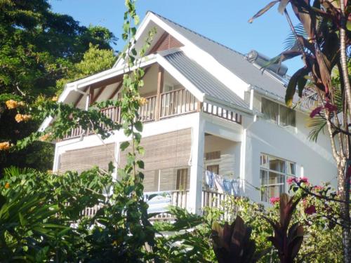 La Batie selfcatering Apartment — 4-Star Luxury Hotel in Beau Vallon, Seychelles