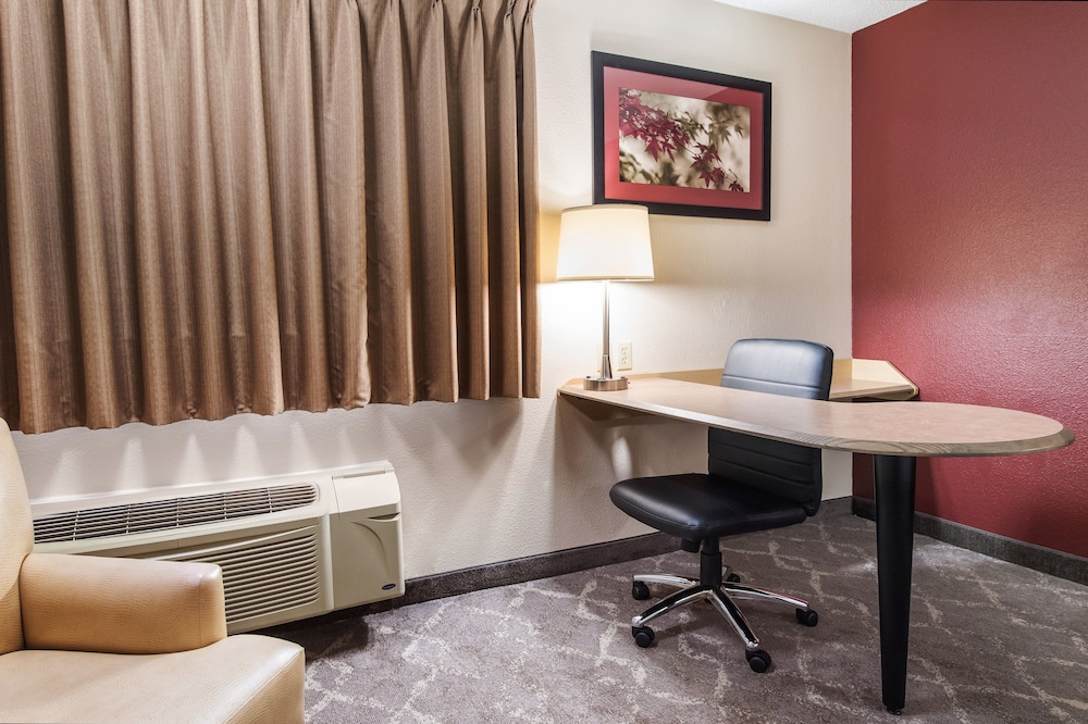 Red Roof Inn Seattle Airport SEATAC - photo 13