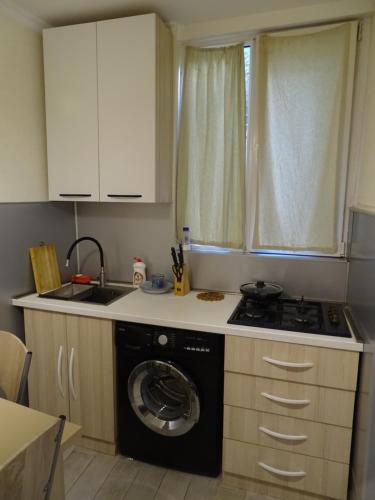 Vake Super Quiet and Comfy Apartment with a Yard