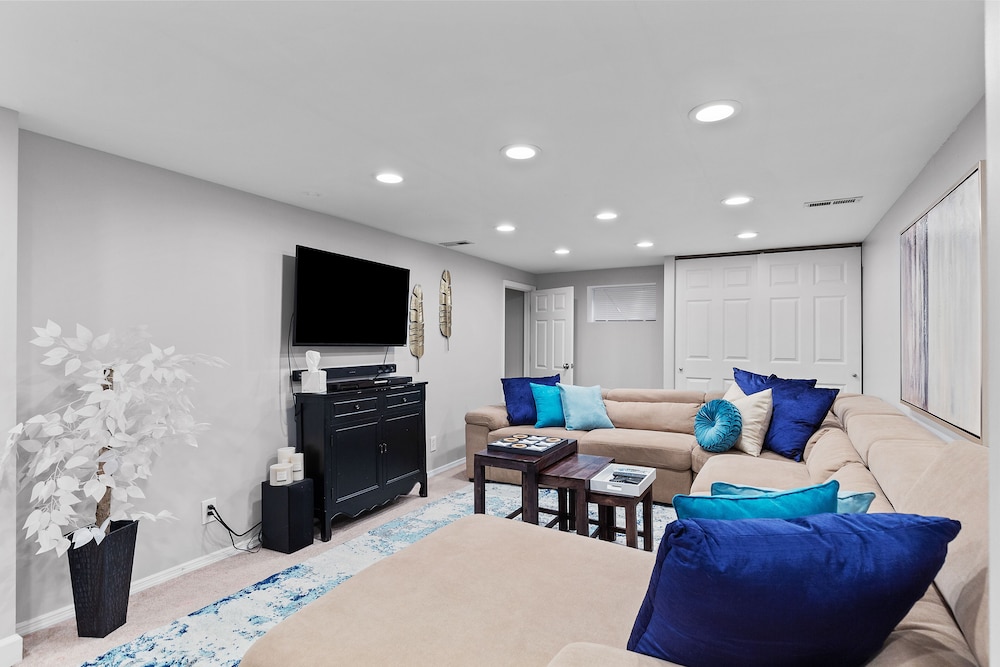 Metropolitan Escape I JZ Vacation Rentals — 4-Star Luxury Hotel in St. Louis, United States