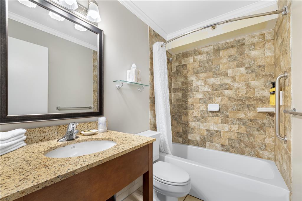 Best Western Plus Windjammer Inn & Conference Center - photo 18