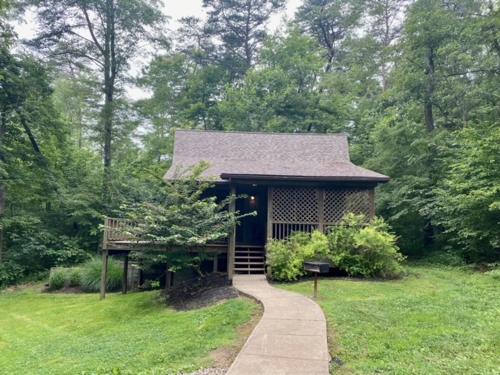 Laurelwood by The Chalets - last minute hotel in Logan