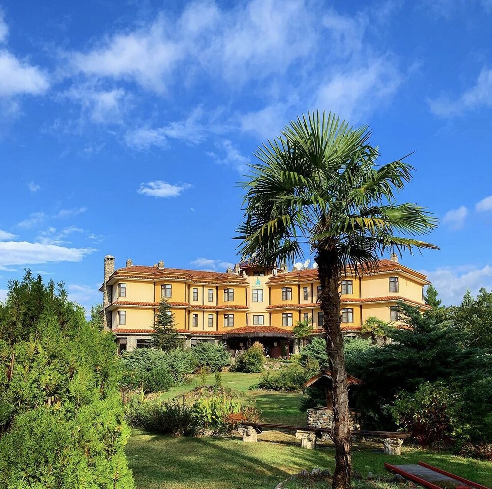 Iliada Hotel — hotel in Yenice