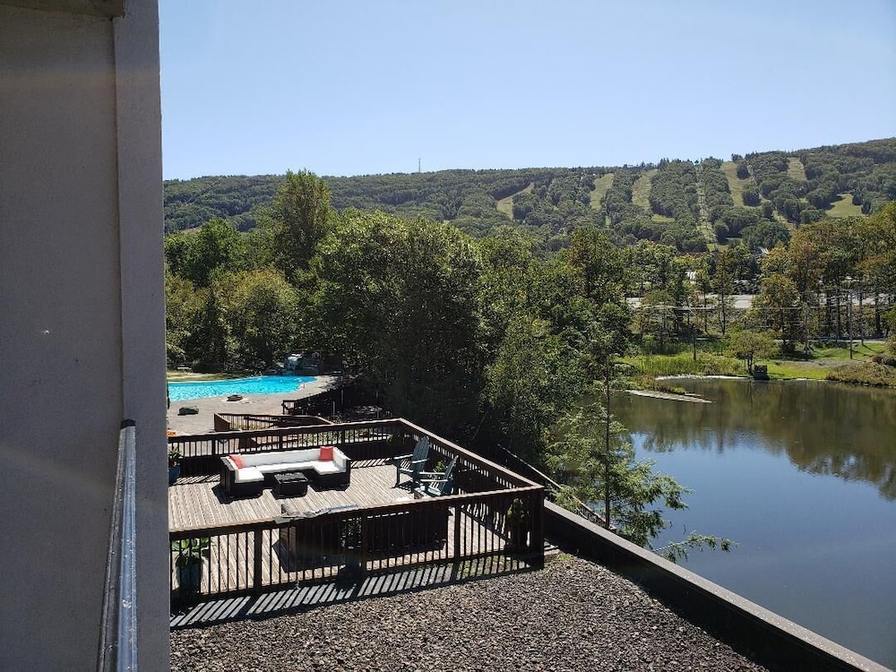 Chateau Resort & Conference Center - photo 17