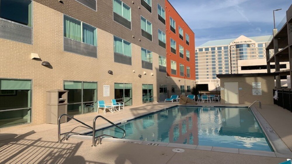 Holiday Inn Express & Suites Dallas NW Farmers Branch by IHG - photo 27