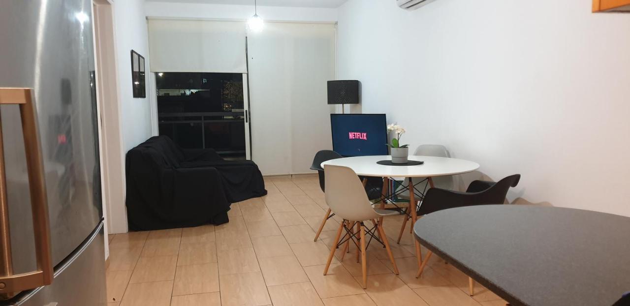 Lina’s Home & Pool Breakbooking Cy