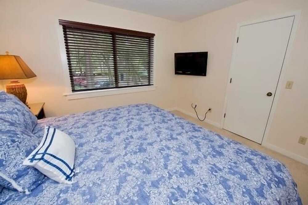 2344 Racquet Club at The Sea Pines Resort Hilton Head Island - photo 2