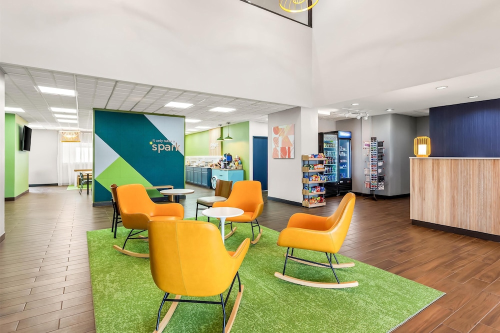 Spark by Hilton Oak Forest - photo 10