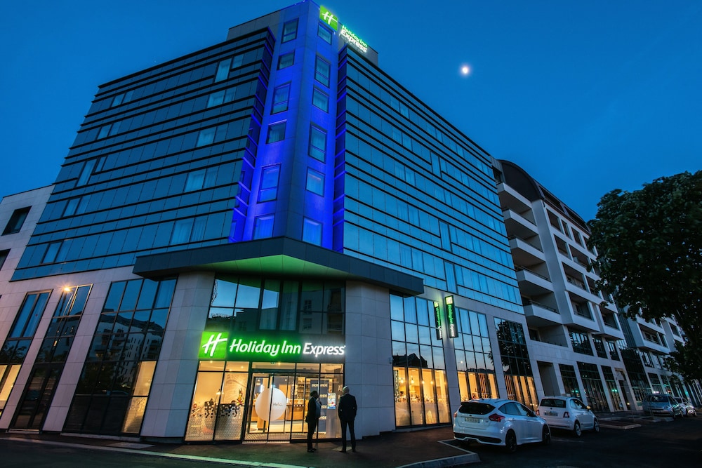 Holiday Inn Express Rouen Centre Rive Gauche by IHG in Rouen, France