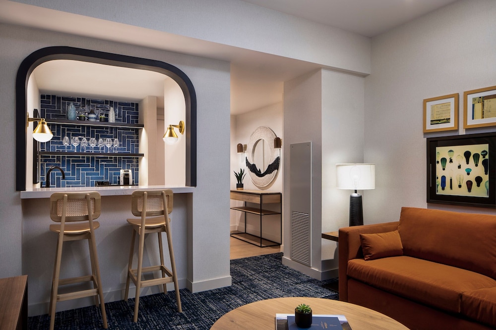 The Ellison Oklahoma City a Tribute Portfolio Hotel - photo 14