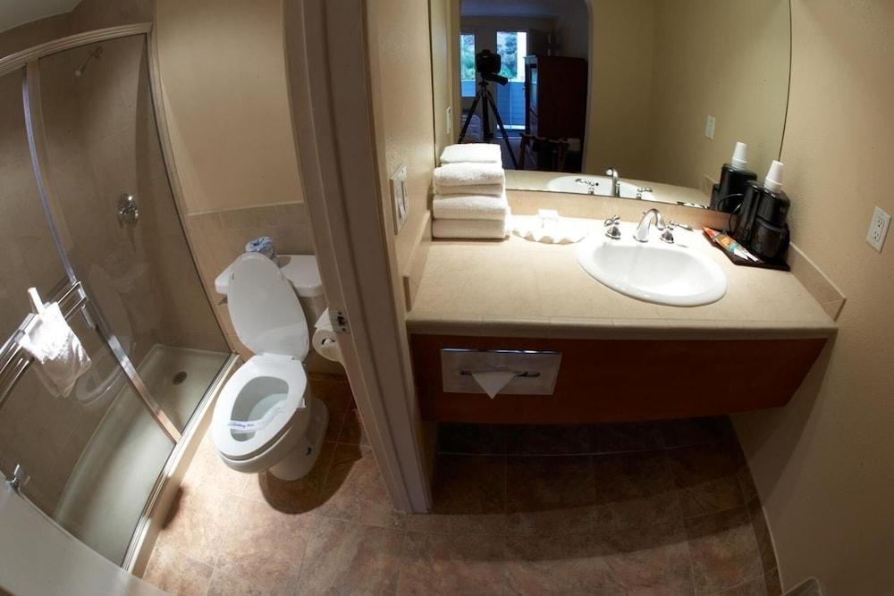 Premier Inns Tolleson - photo 20