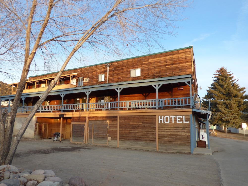 The Hitching Post Hotel and Farm Store - photo 39