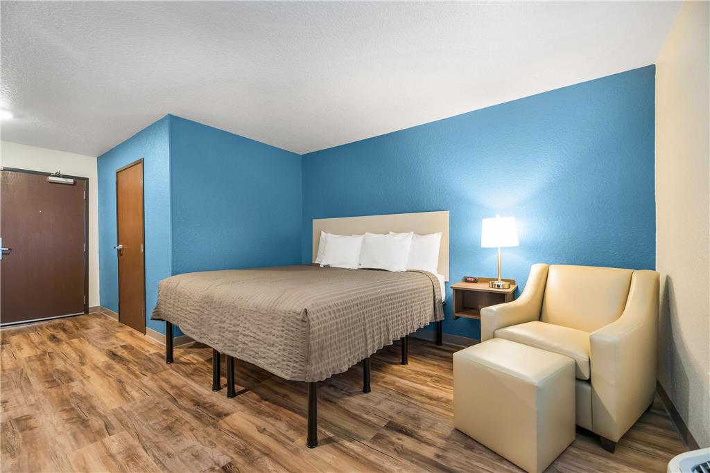 WoodSpring Suites Davenport FL - photo 24