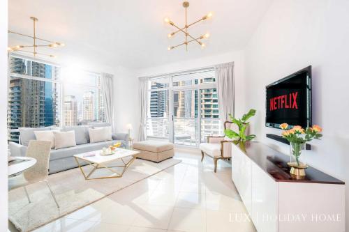 LUX The Park Island Suite View 2 — 4-Star Luxury Hotel in Dubai, United Arab Emirates
