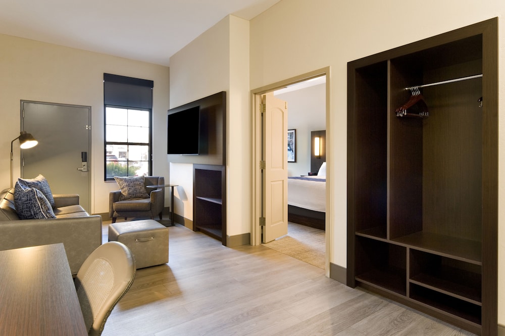 Clubhouse Hotel Suites Sioux Falls - photo 9