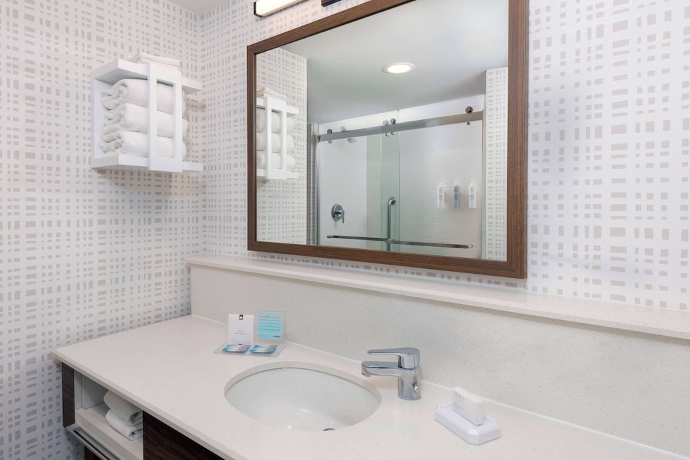 Hampton Inn & Suites Clearwater Beach - photo 35
